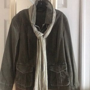 Light army green jacket/blazer. Size XL.